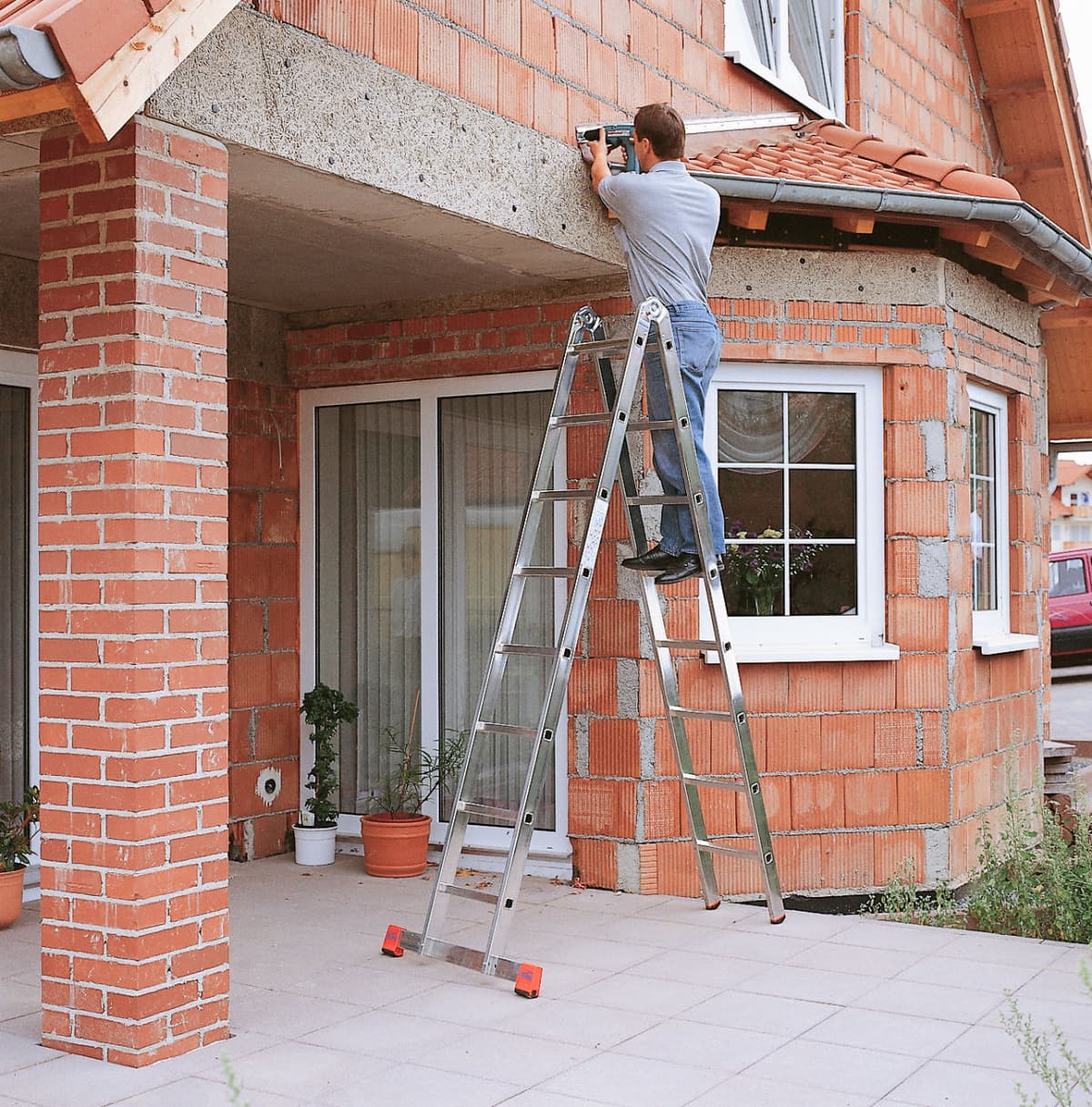 Универсальная шарнирная лестница Krause Monto TriMatic 2х8, 129918