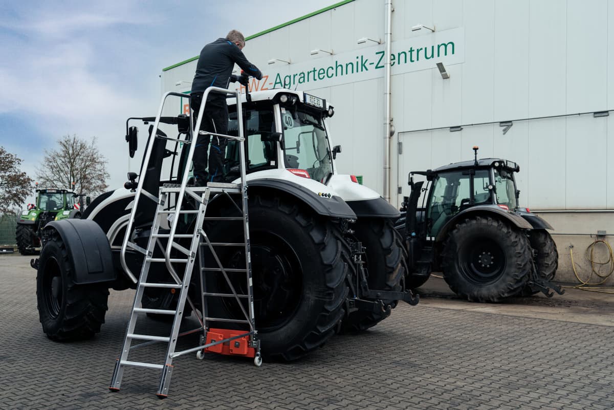Лестница с платформой Krause STABILO VARIO Kompakt 8 750 мм 833037